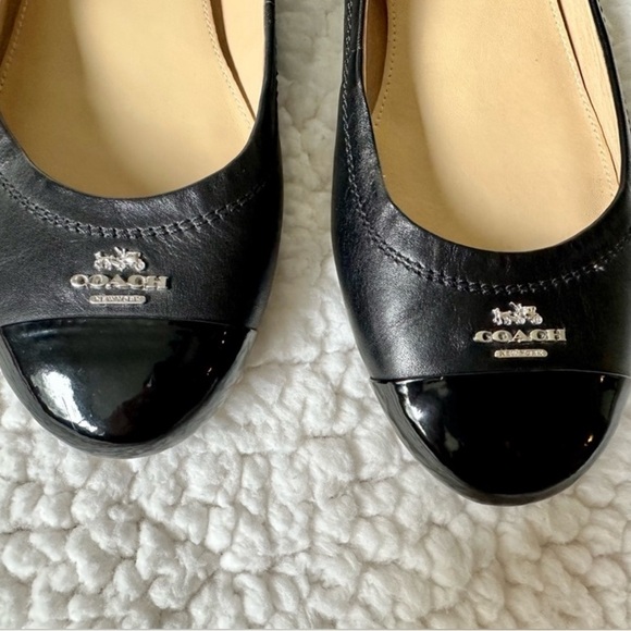 COACH Black Leather Chelsea Logo Cap Toe Ballet Flats Women’s size 7 - Picture 3 of 5